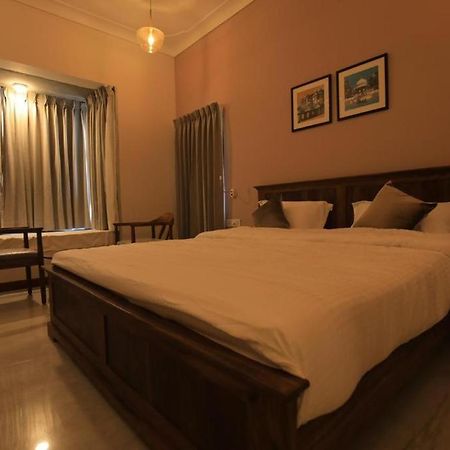 เธียรครห์ พาเลซ Hotel อุเดเปอร์ ภายนอก รูปภาพ