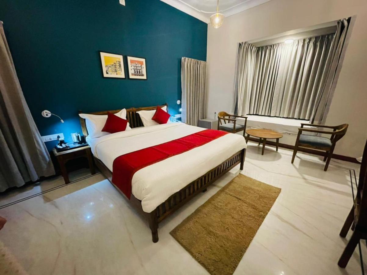 เธียรครห์ พาเลซ Hotel อุเดเปอร์ ภายนอก รูปภาพ