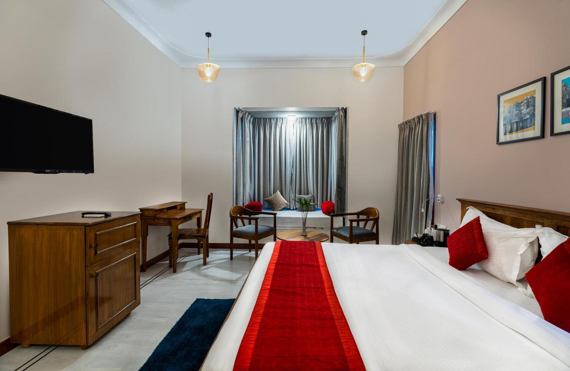 เธียรครห์ พาเลซ Hotel อุเดเปอร์ ภายนอก รูปภาพ