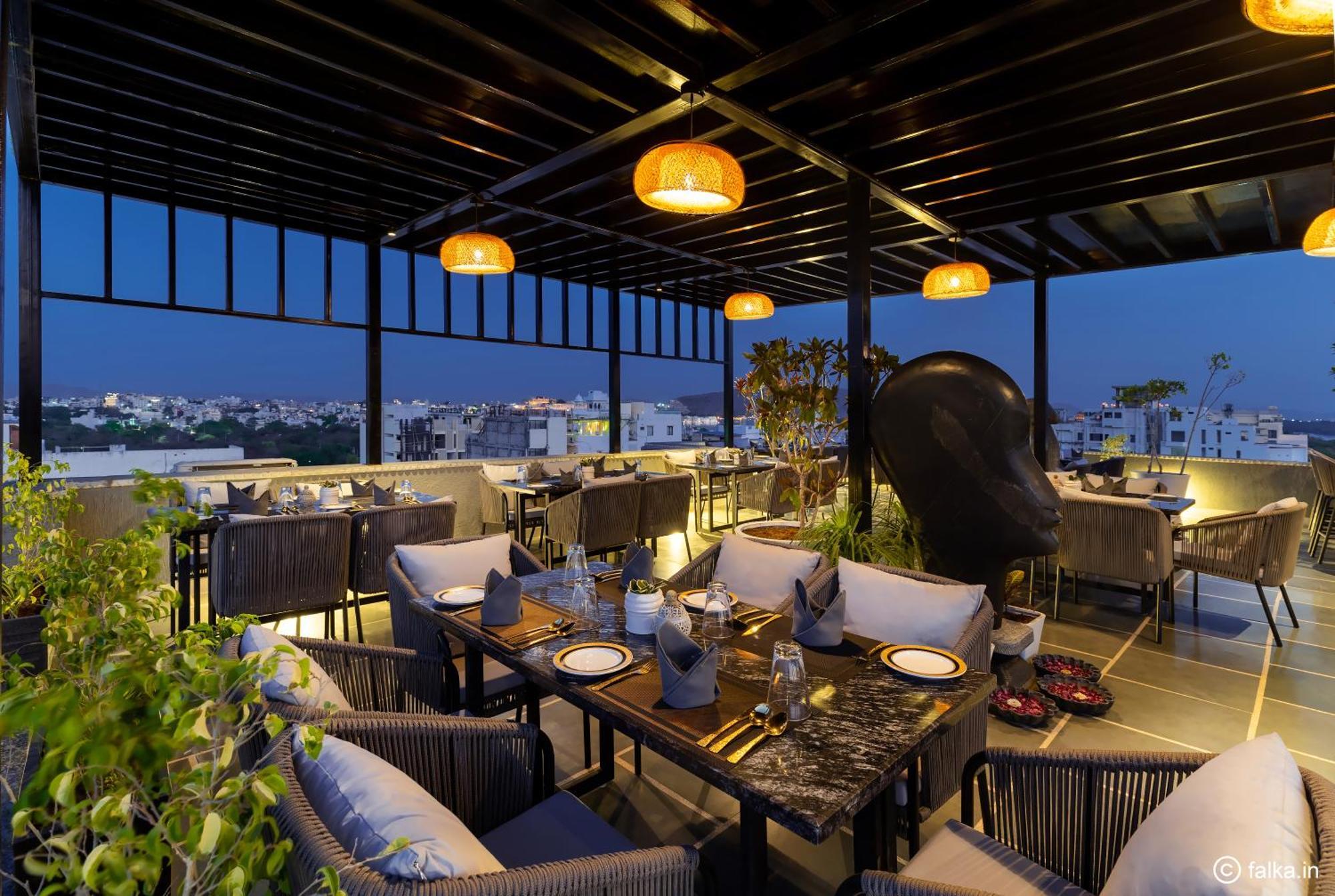 เธียรครห์ พาเลซ Hotel อุเดเปอร์ ภายนอก รูปภาพ