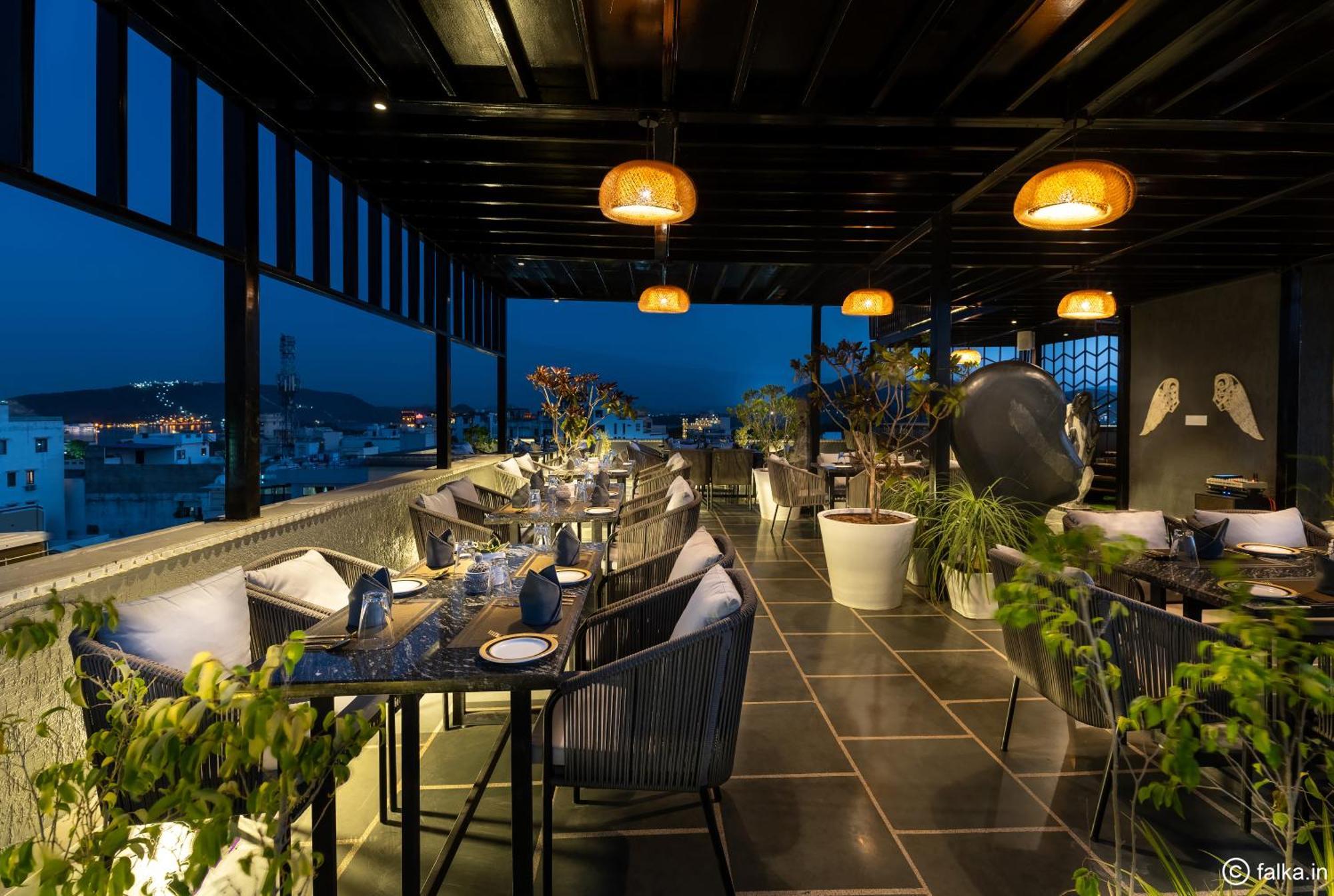 เธียรครห์ พาเลซ Hotel อุเดเปอร์ ภายนอก รูปภาพ